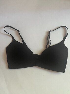 LuLulemon Sport Bra 32C Take Shape Push Up No Wire Strappy Back Black